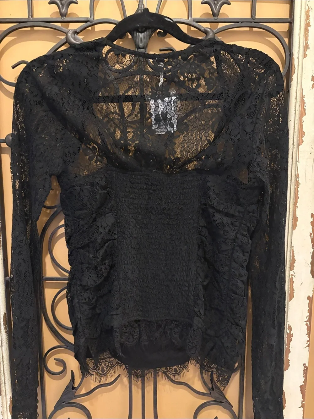 Free People Paloma Black Lace Ruched Top with attached cami New with tag
